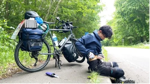 自転車を漕ぎながらもインスリン注射は欠かせない