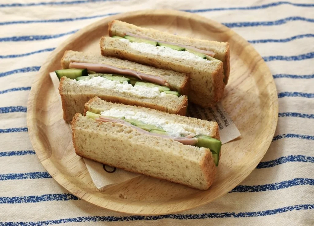 ハムきゅうりチーズサンド
